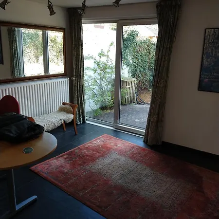 Entire In ヌエネン